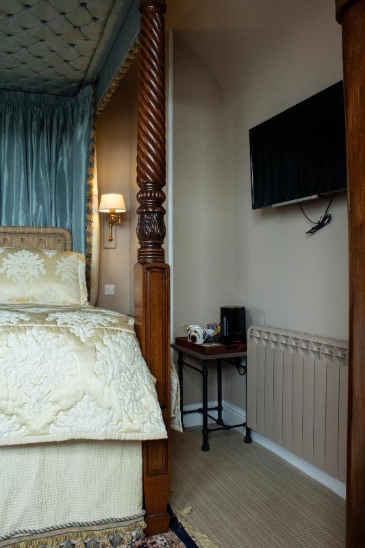 Deluxe Family Room image 1