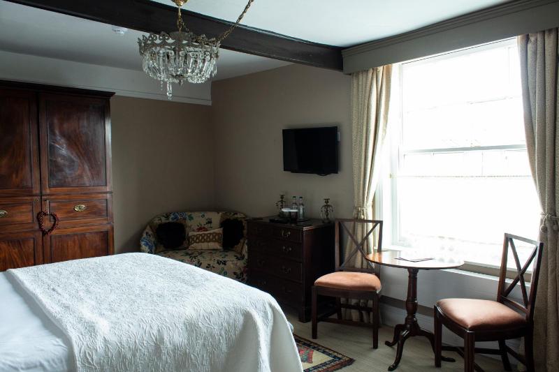 The Carden Arms - image 23