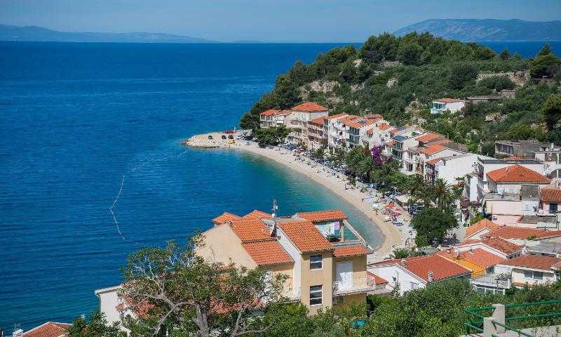 Villa with Sea View - Private Heated Pool - image 35