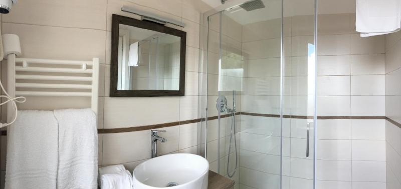 Single Room image 2