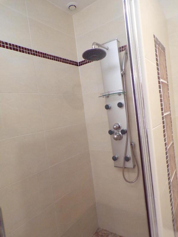 Double Room image 2