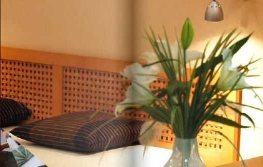 Single Room image 3