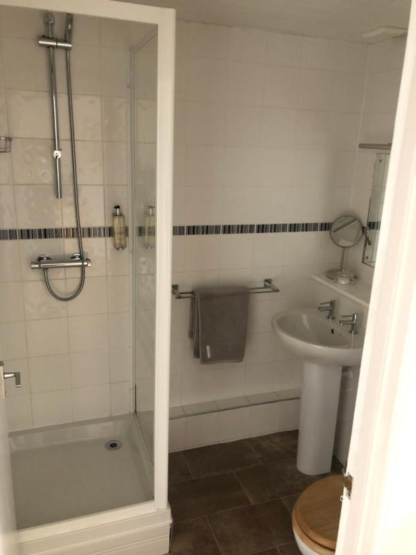 Double or Twin Room image 2