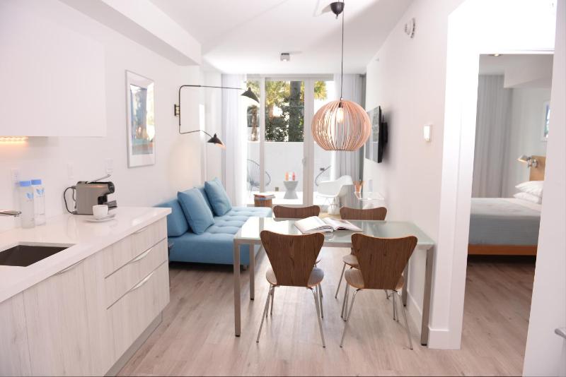 Garden House Two-Bedroom Suite with Terrace image 3