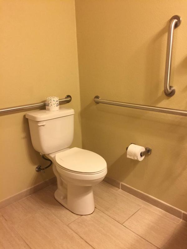 King Room - Disability Access image 3