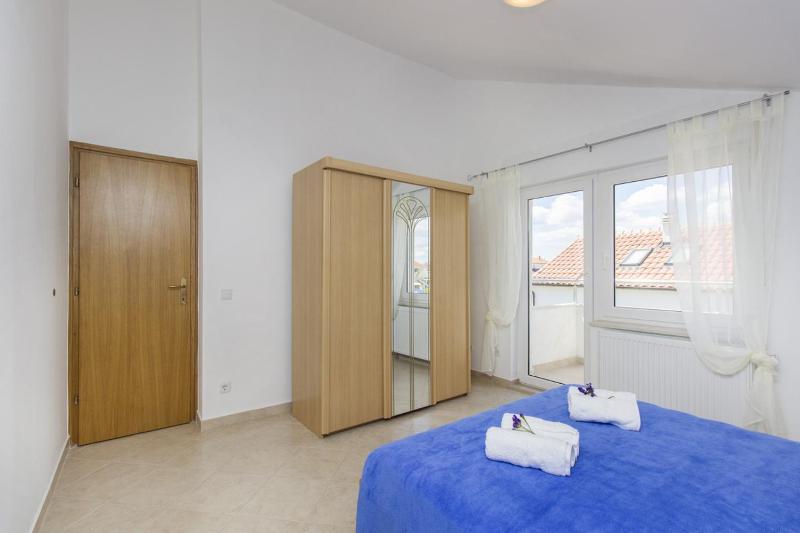 Bulat apartments - image 6