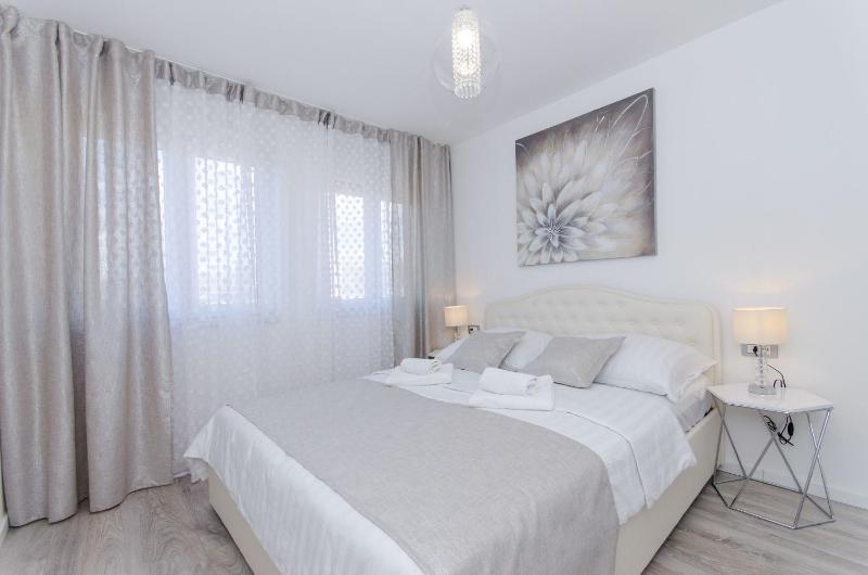 Apartment Luxury Center - image 13