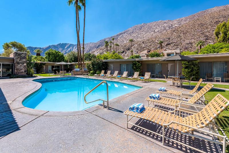 Desert Hills - 21 and Over - A Town & Desert Boutique Hotel - image 9