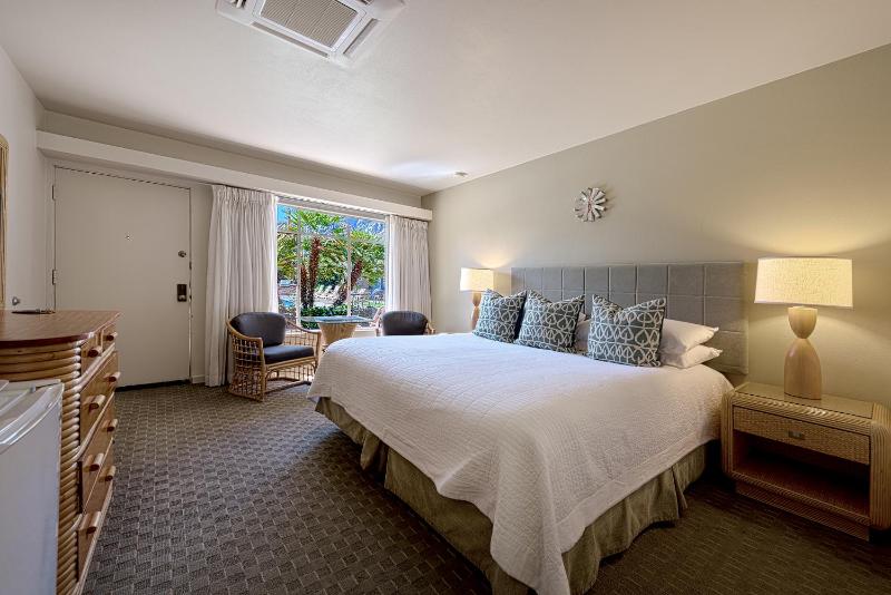 Desert Hills - 21 and Over - A Town & Desert Boutique Hotel - image 3