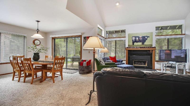 Three-Bedroom Apartment image 3