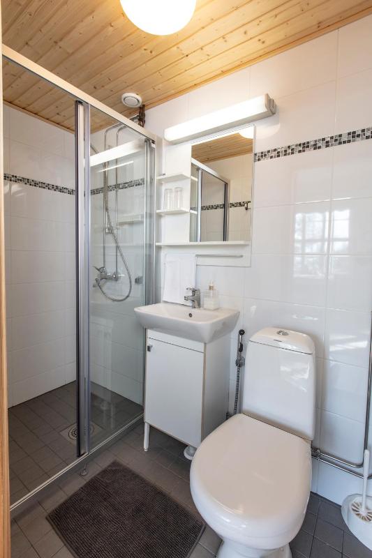 Double or Twin Room image 4