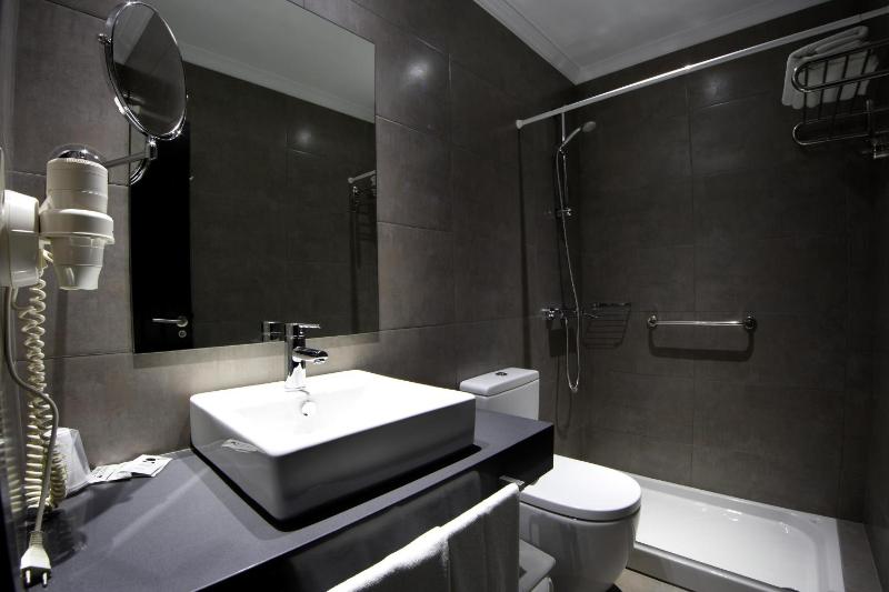 Single Room image 2