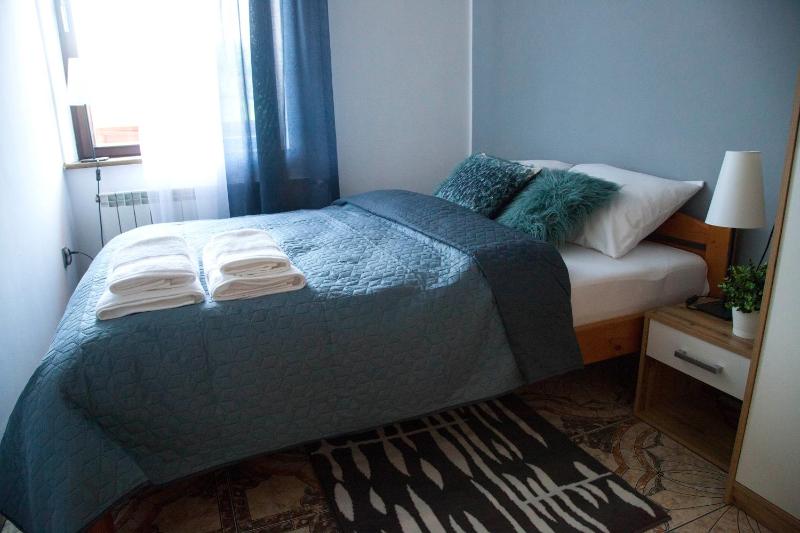 Apartment with Balcony and Lake View image 4