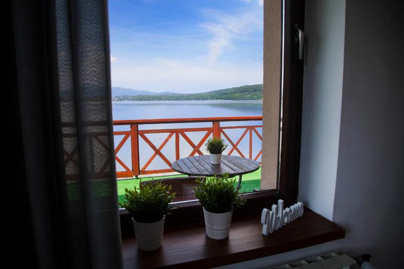Apartment with Balcony and Lake View image 2