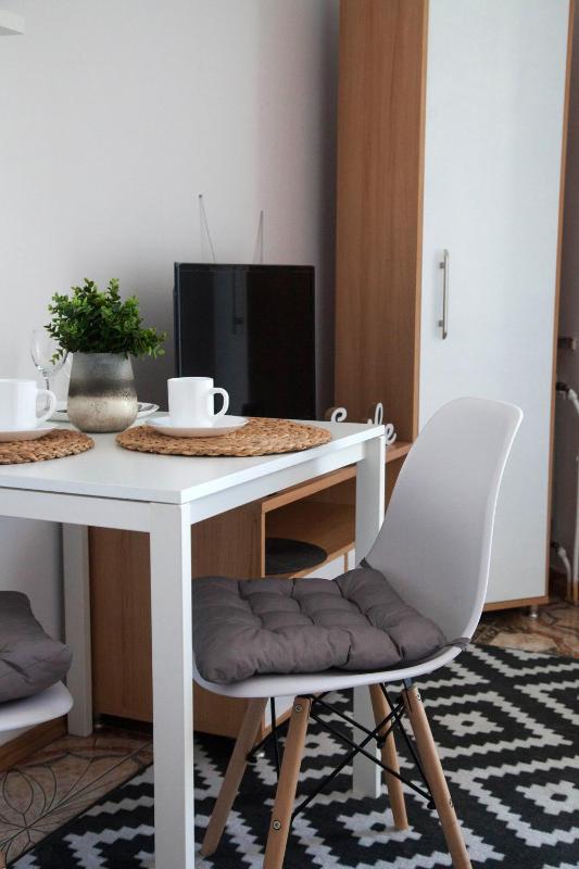 Deluxe Double Room with Balcony and Lake View image 3