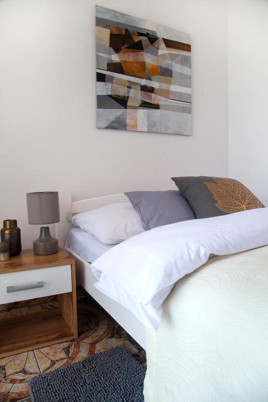 Deluxe Double Room with Balcony and Lake View image 4