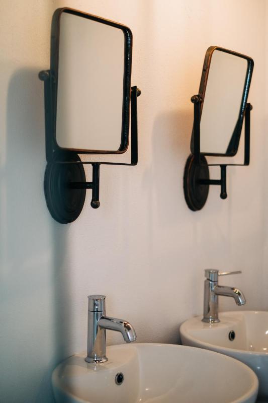 Family Suite with Outdoor Hot Tub  image 4