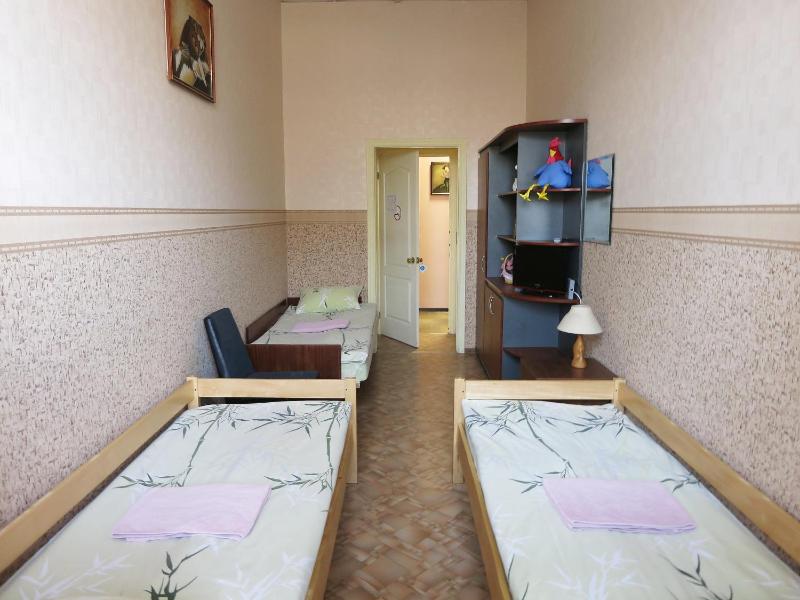Standard Triple Room image 1