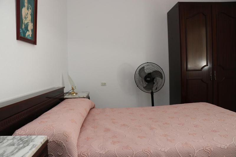 Apartamento central planta alta - image 7