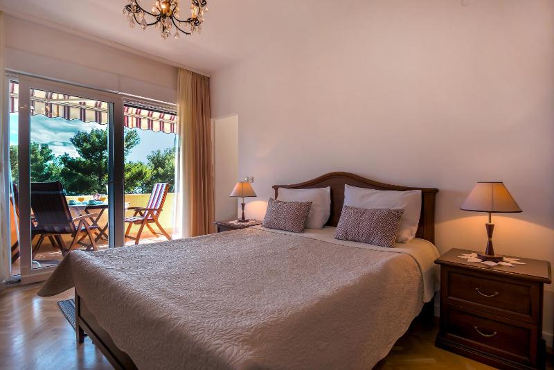 Apartment with Sea View image 2