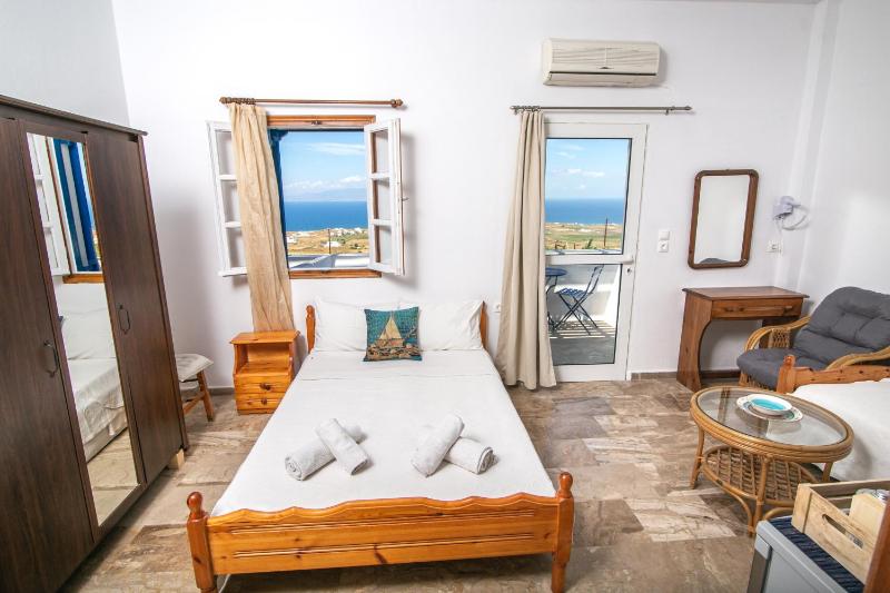Stelios Rooms - image 8