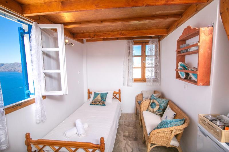 Stelios Rooms - image 12