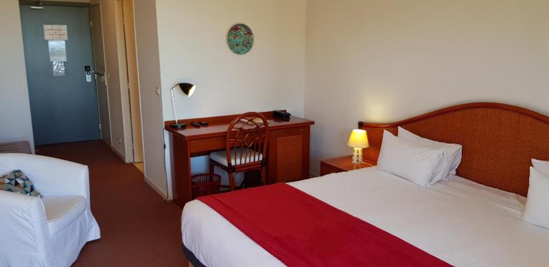 Double Room with Balcony image 3