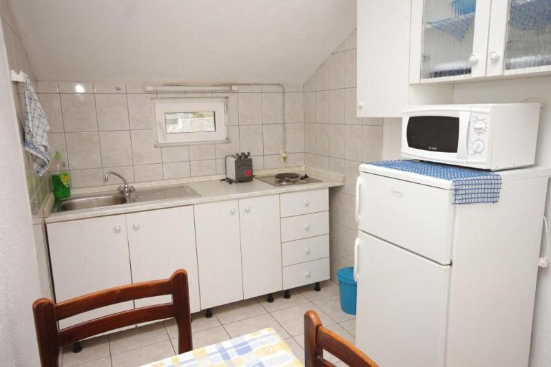Two-Bedroom Apartment with Terrace and Sea View image 1