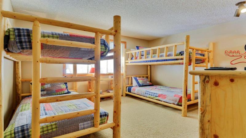 Three-Bedroom Holiday Home  image 2