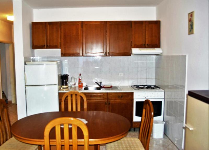 One-Bedroom Apartment with Balcony and Sea View image 3