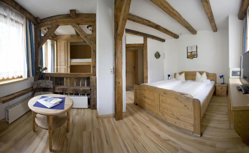 Triple Room image 2