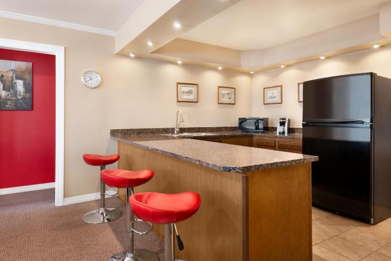 Two-Bedroom Suite - Non-Smoking image 2