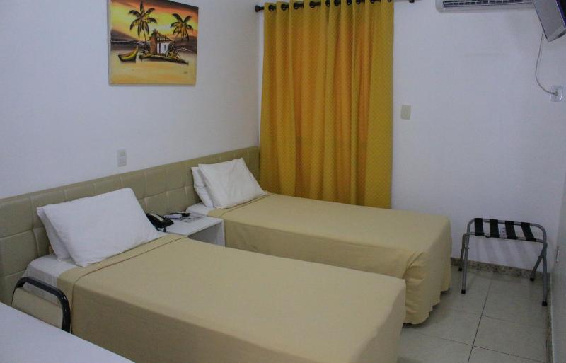Simas Praia Hotel - image 23