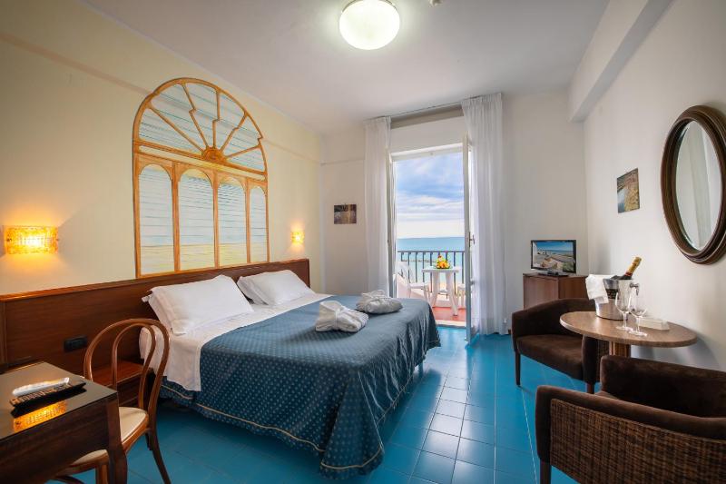 Grand Hotel Excelsior - image 16