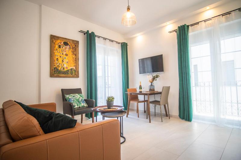 Casa Toledo & El Pont Alicante Apartments - image 4
