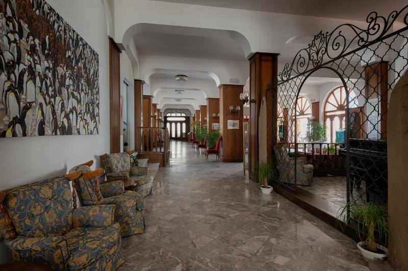 Grand Hotel Excelsior - image 13