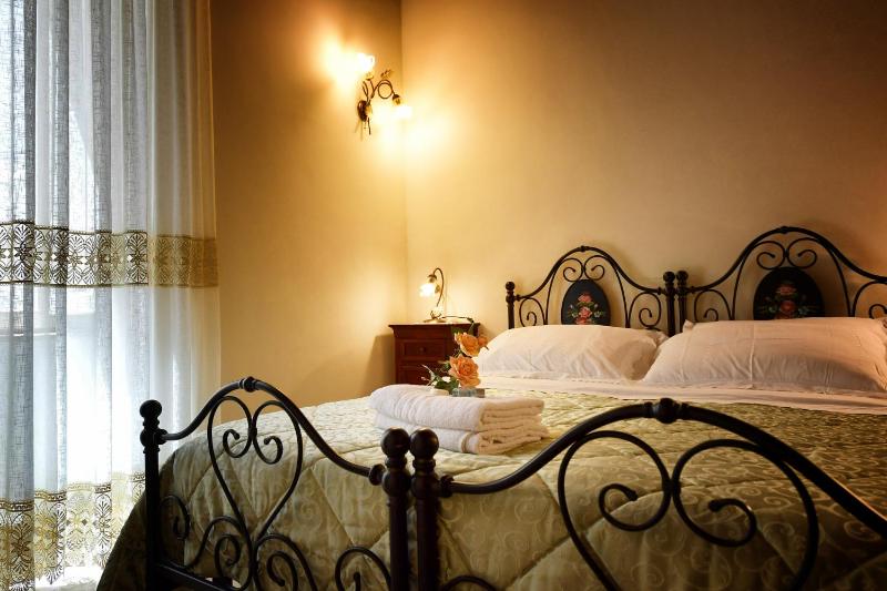 Double Room with Private Bathroom image 4