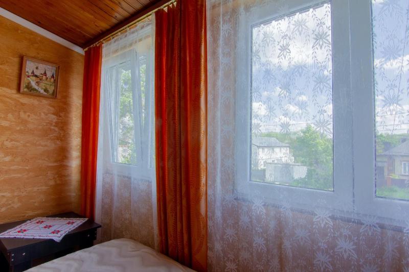 Small Single Room image 2