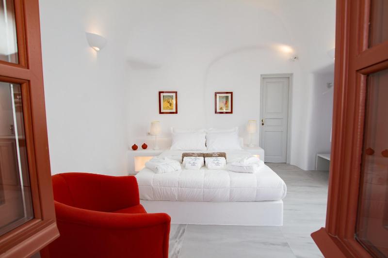 Oia Mare Villas - image 7