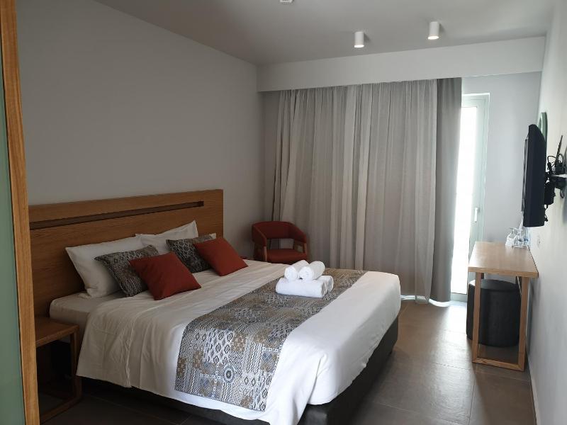Premium Double or Twin Room Sea Front image 1