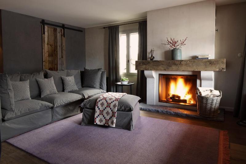 Prestige Suite with Fireplace image 1