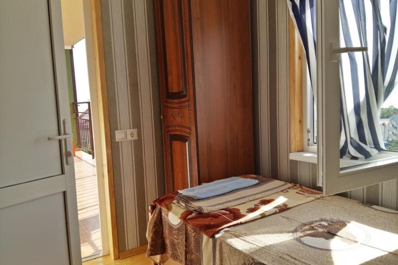 Deluxe Single Room with Sea View image 2