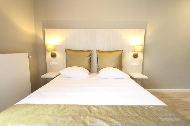 Apple Inn Hotel - image 11
