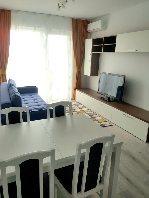 HappyHome Central Deluxe Apartments - image 5