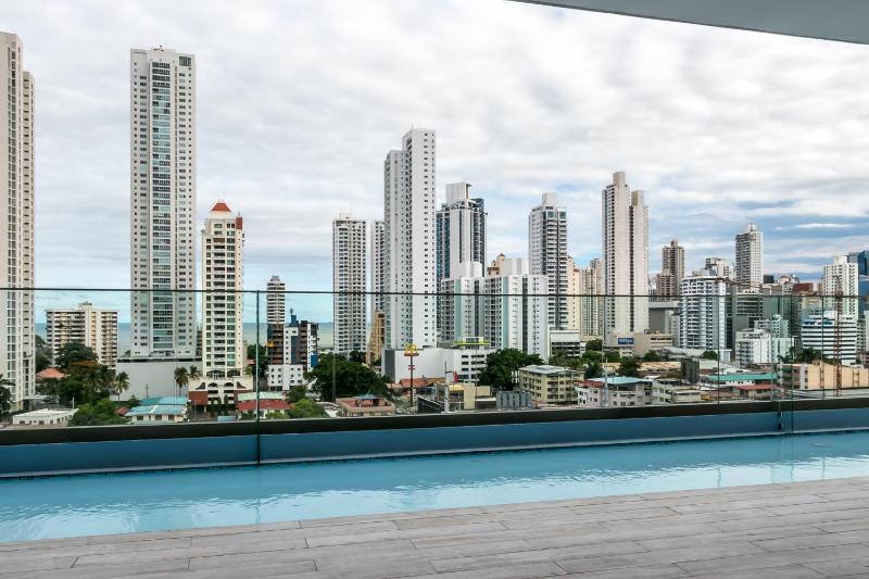 Enchanting City View Apartment - PH Quartier Del Mar - image 6