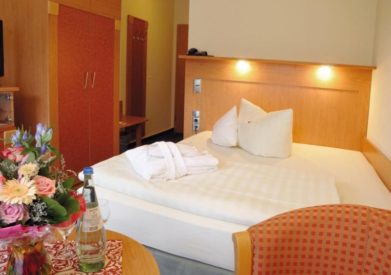 Hotel Konigshof - image 33