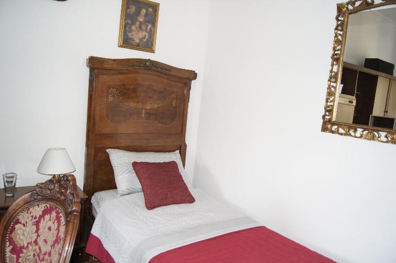 Double or Twin Room with Shared Bathroom image 4