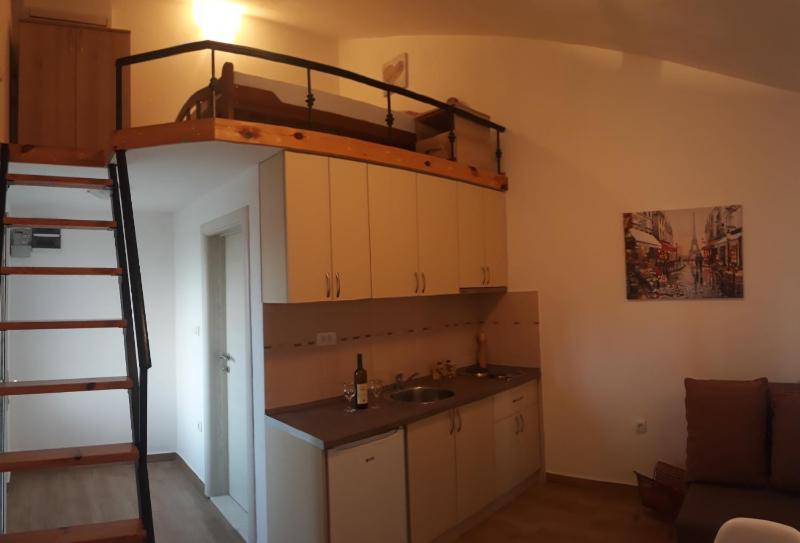 Kustudic Apartments - image 11
