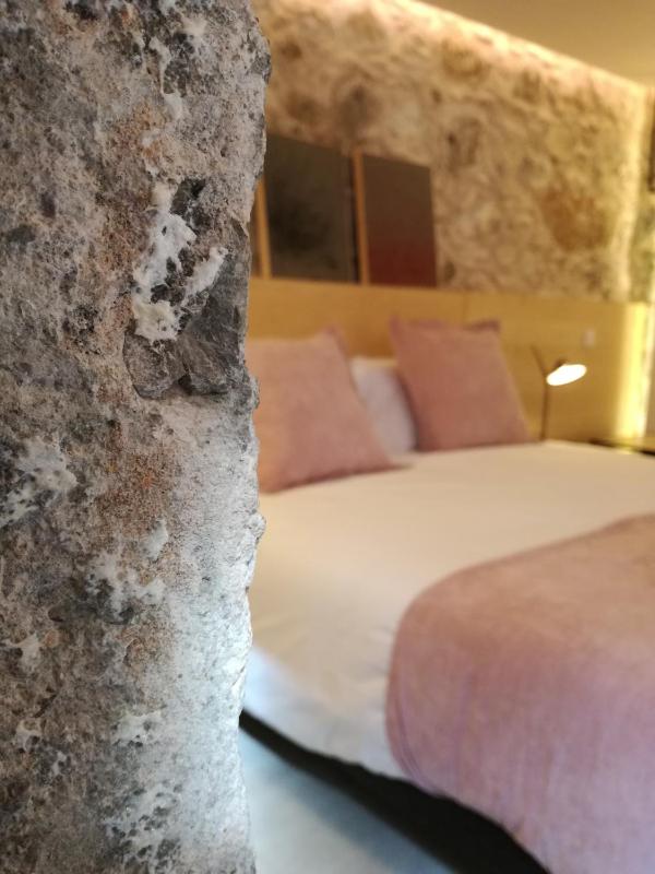 Standard Double Room image 2