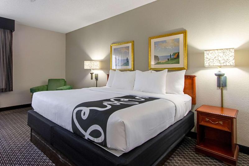 La Quinta Inn by Wyndham Fl. Lauderdale Tamarac East - image 26